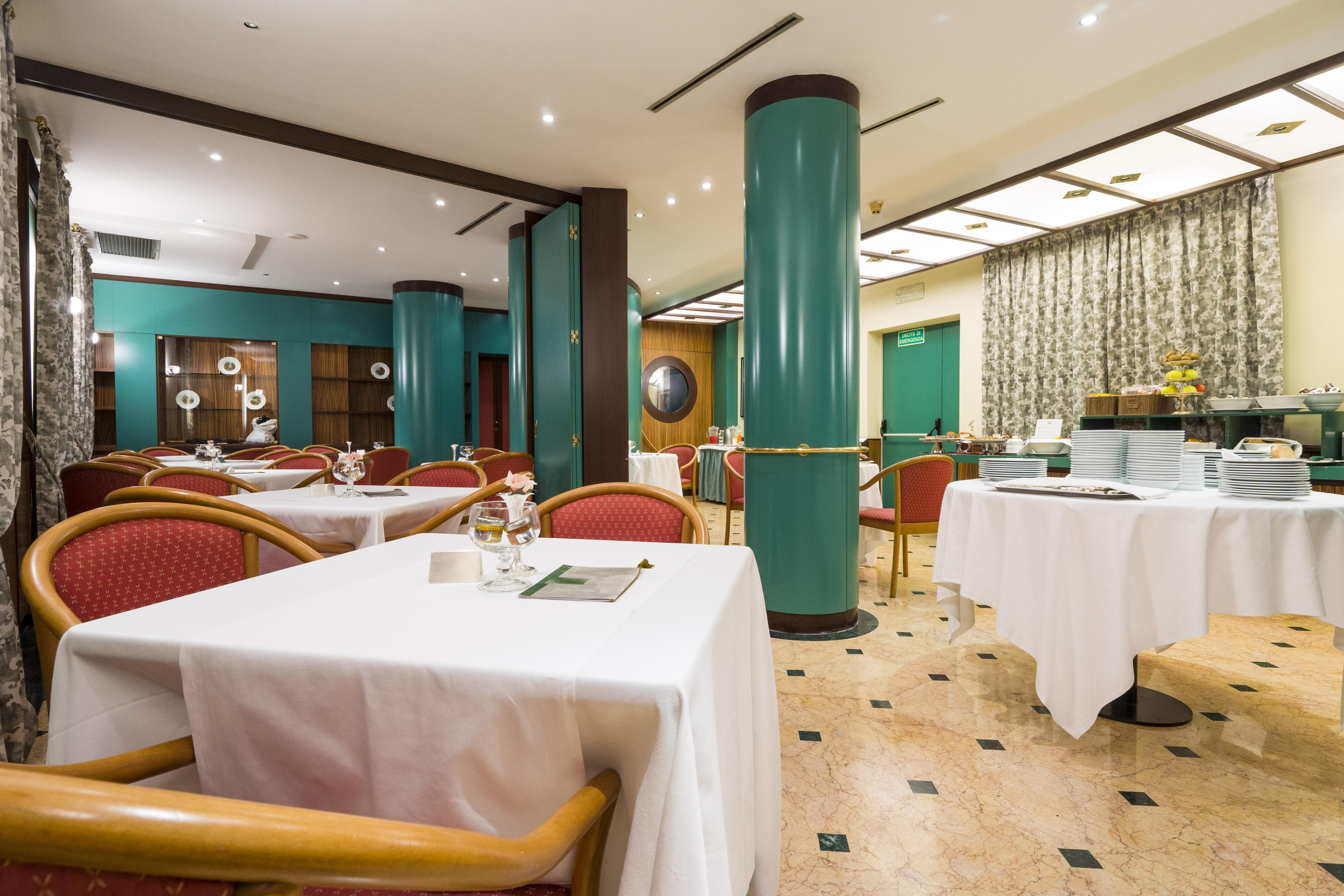 Hotel Carrobbio Milan Bagian luar foto