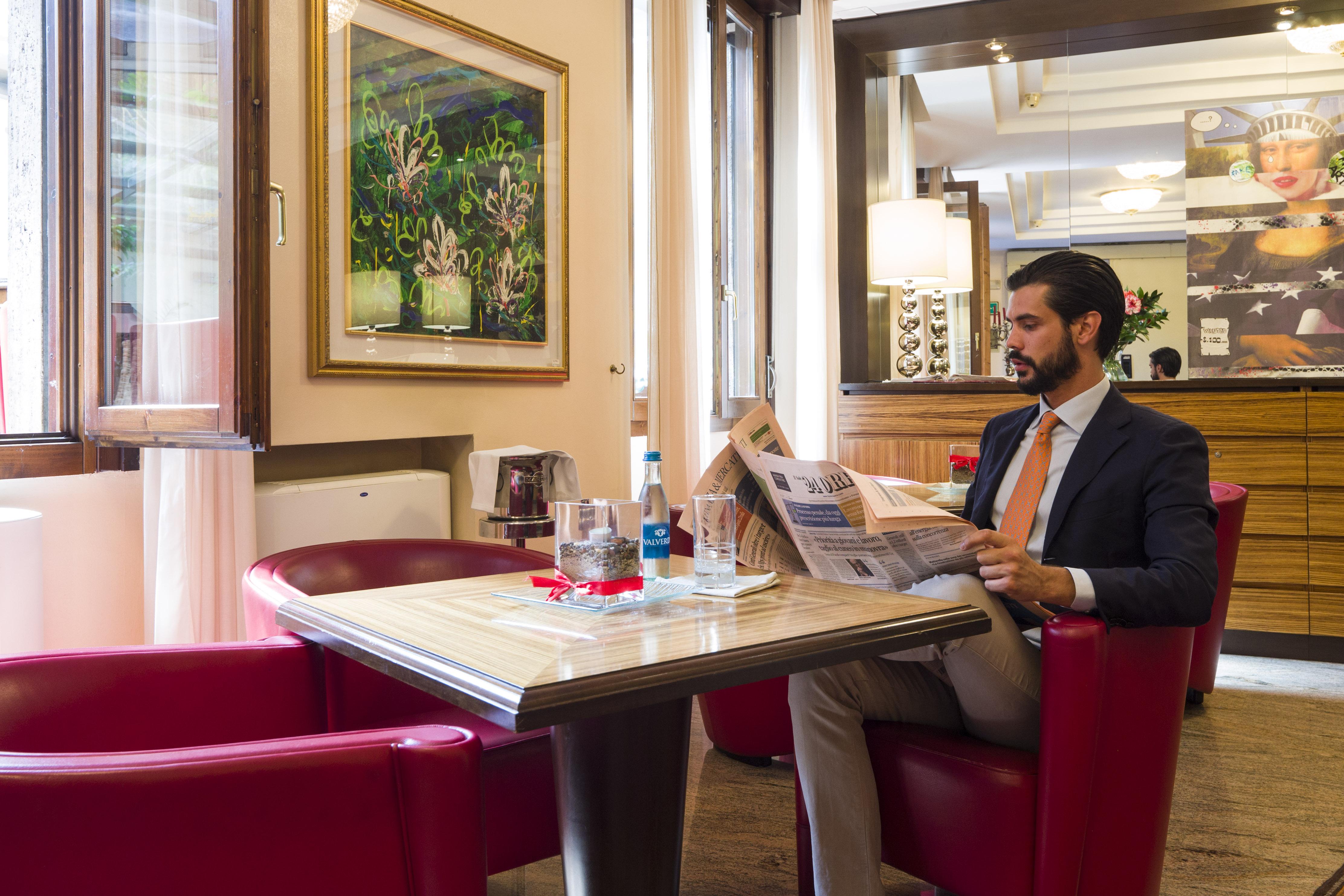 Hotel Carrobbio Milan Bagian luar foto