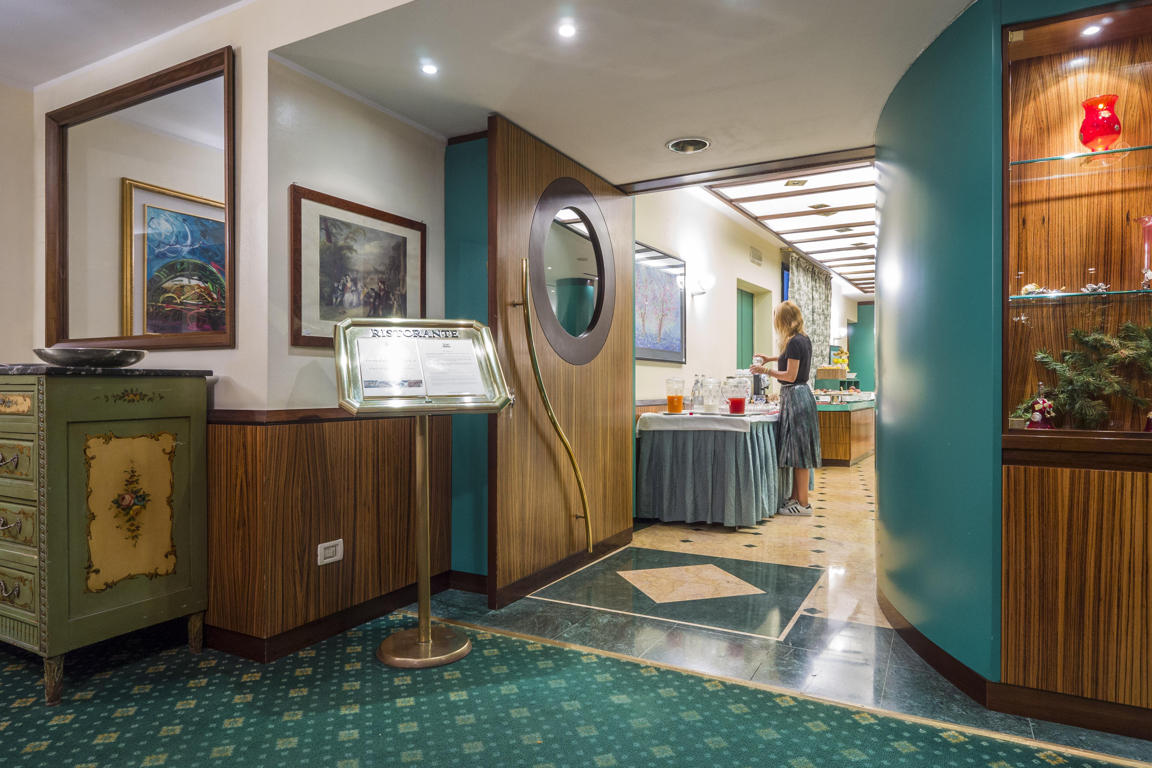 Hotel Carrobbio Milan Bagian luar foto