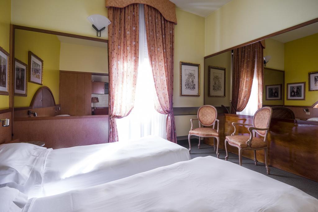 Hotel Carrobbio Milan Bagian luar foto
