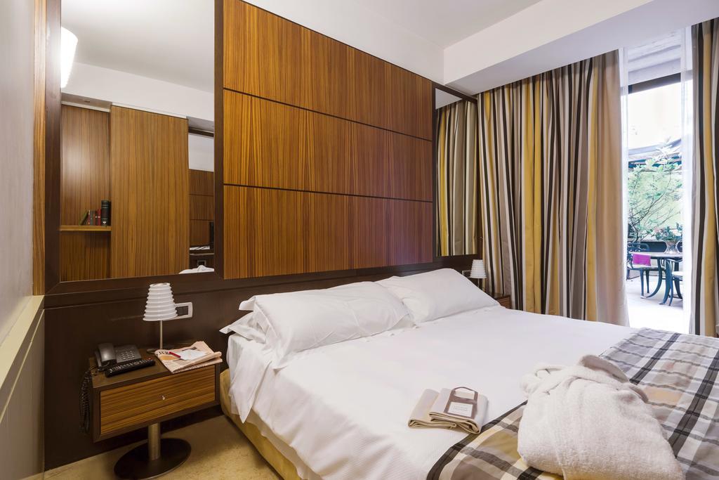 Hotel Carrobbio Milan Bagian luar foto