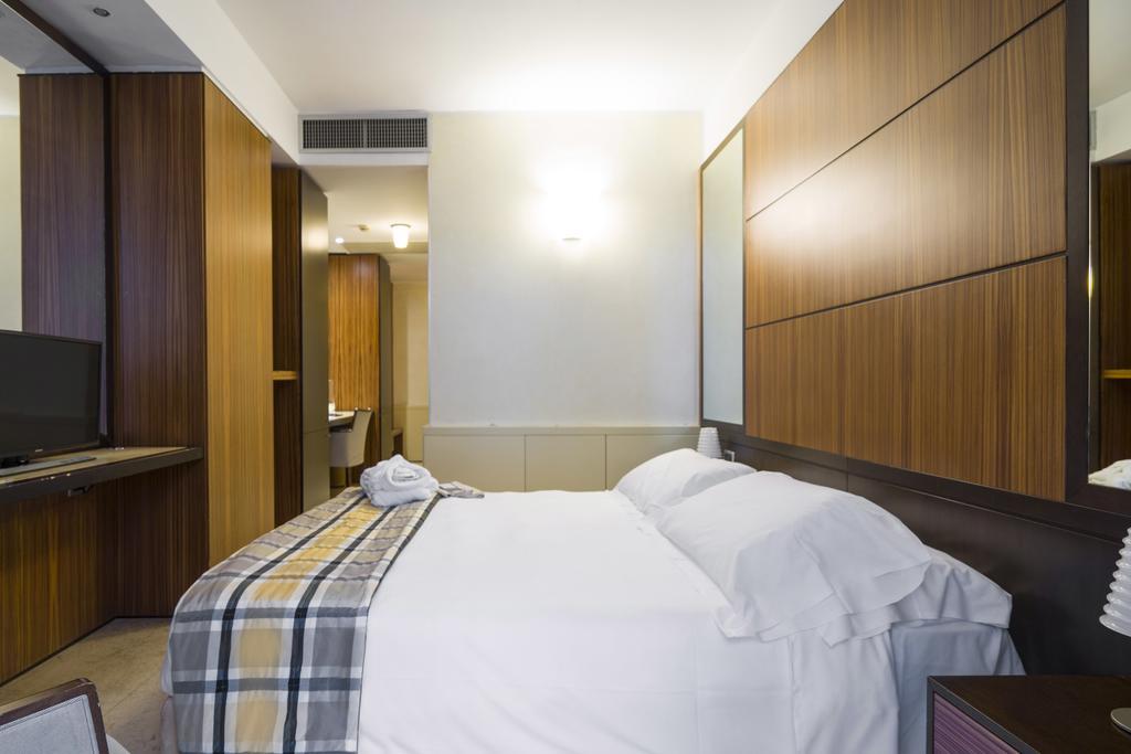 Hotel Carrobbio Milan Bagian luar foto
